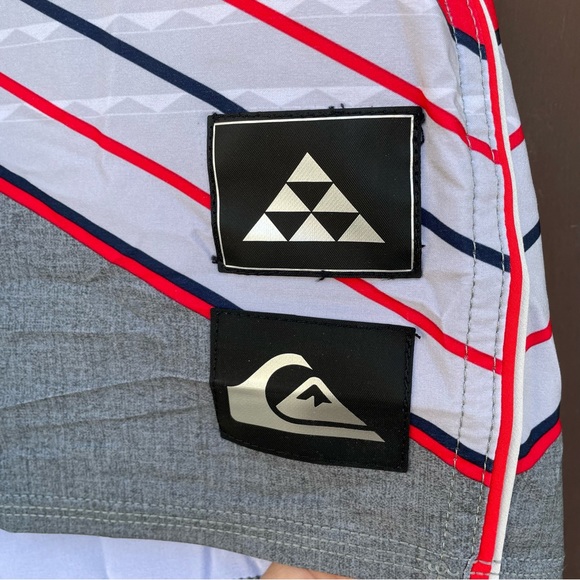 Quicksilver Highline HAWAII Boar Shorts 36 - Picture 5 of 15